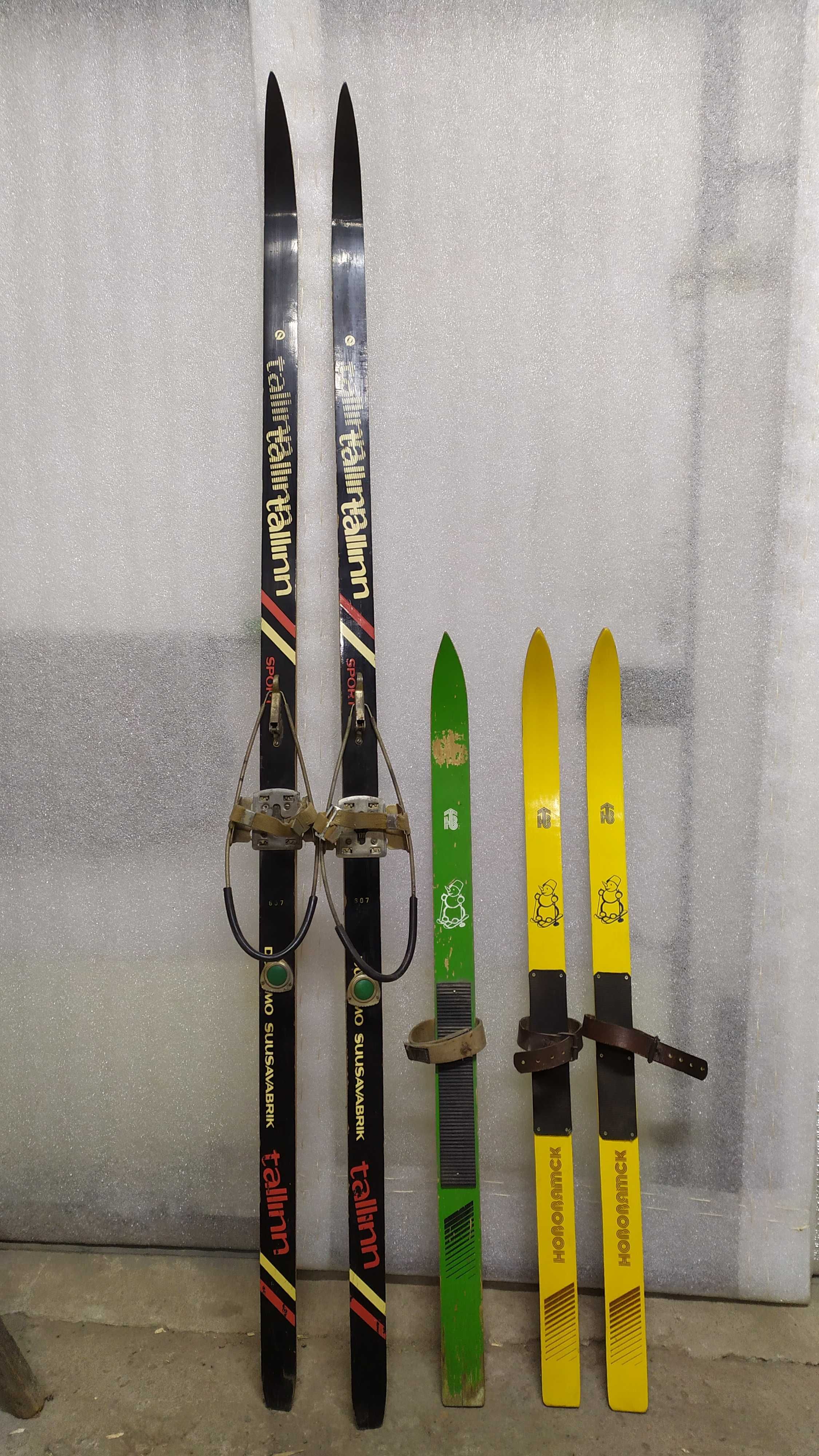 Лыжи Снеговик и лыжные палки (СССР)