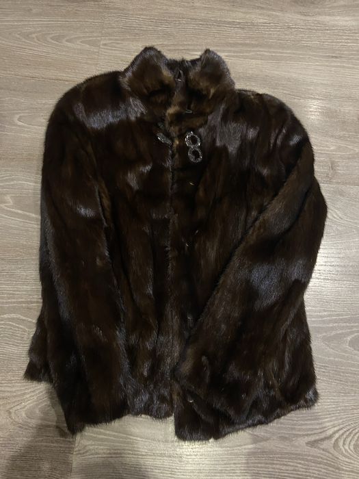 Продам шубку із хутра норки.