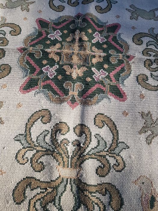 Tapete Arraiolos grande antigo 250x185cm