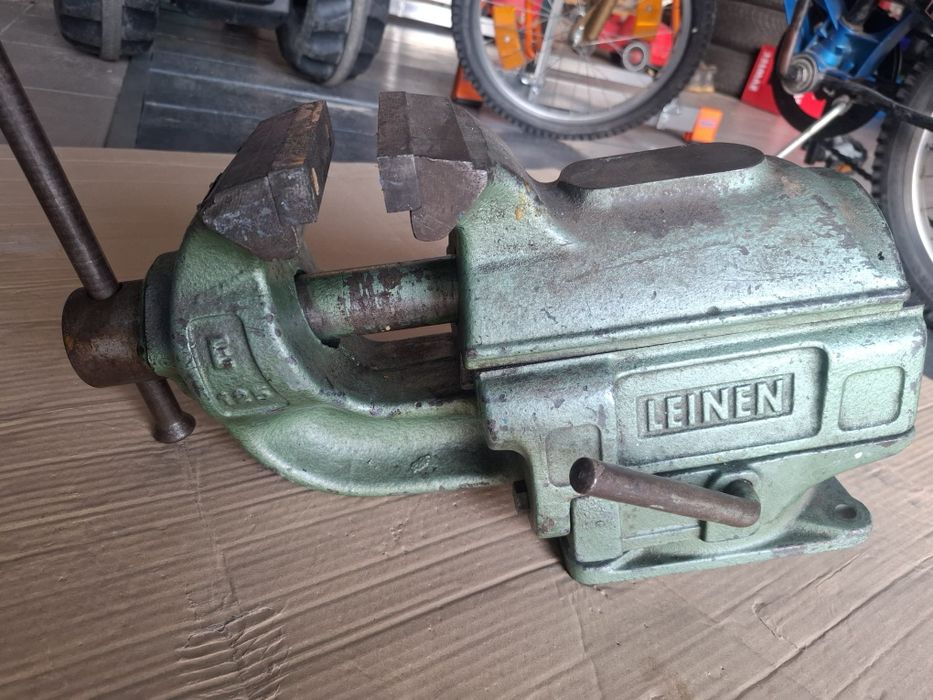 Imadło z głowicą obrotową Leinen E125