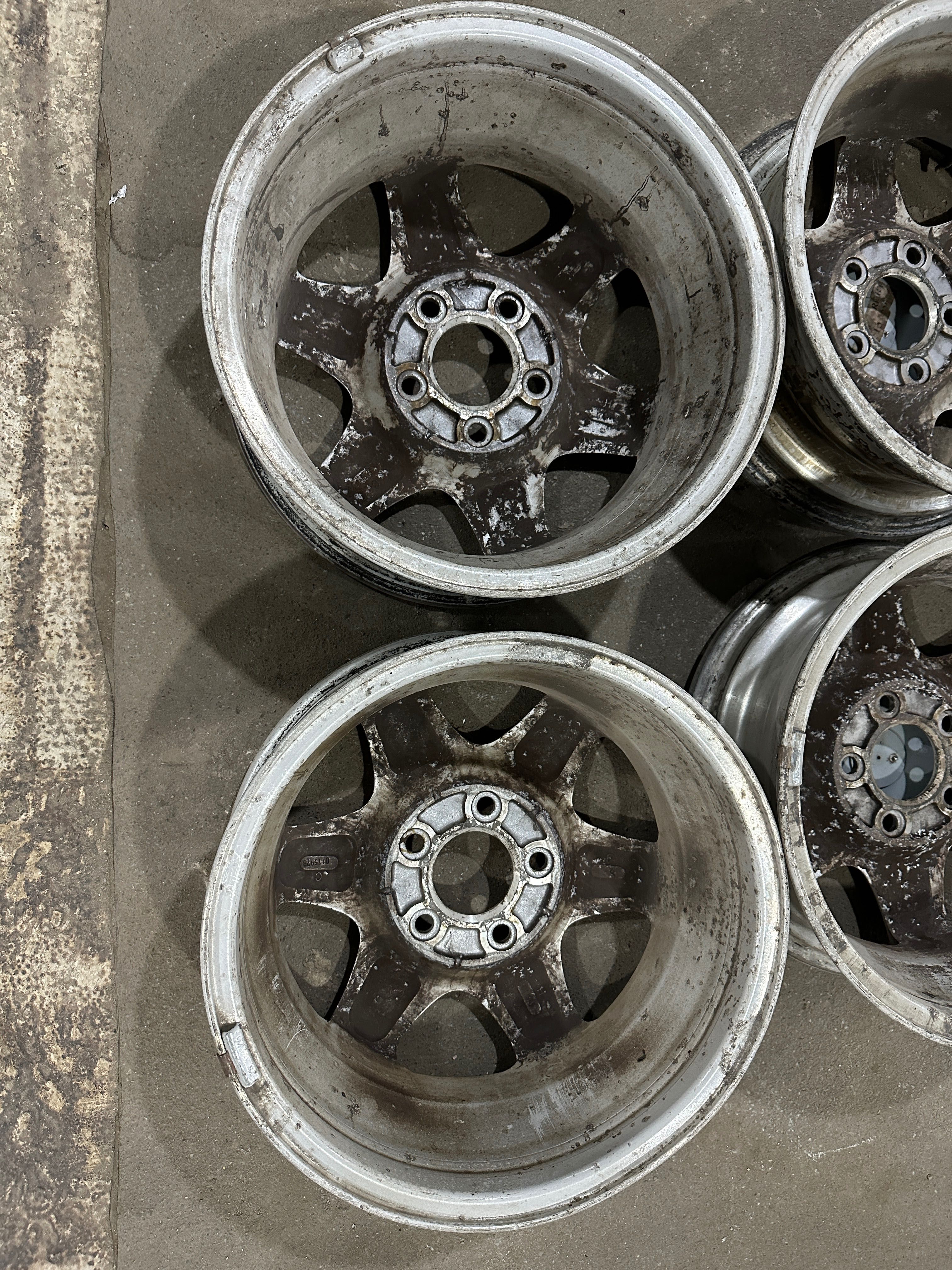 Диски легкосплавные R15 Opel Sintra 6Jx15 5x115 ET52 d70.2