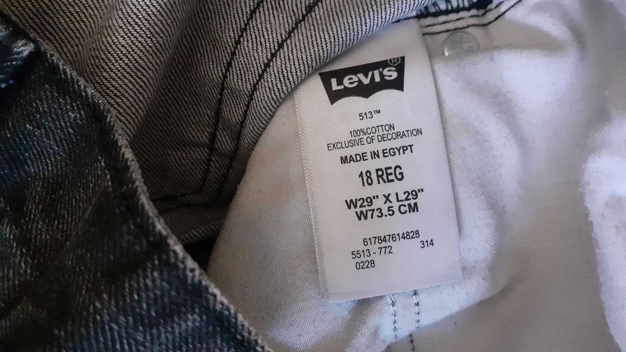 Черные джинсы Levis