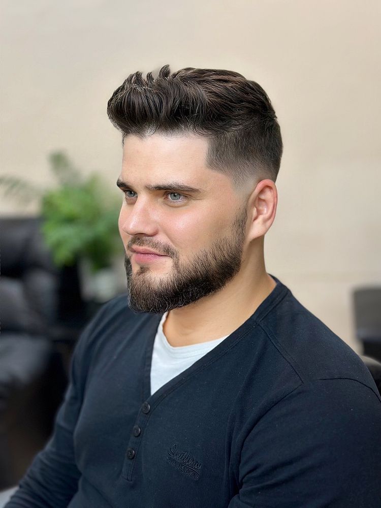 Мужская стрижка волос и бороды барбер мужской парикмахер