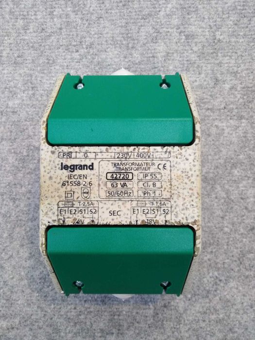 Transformador Monofásico 230/400 - 24/48  63VA