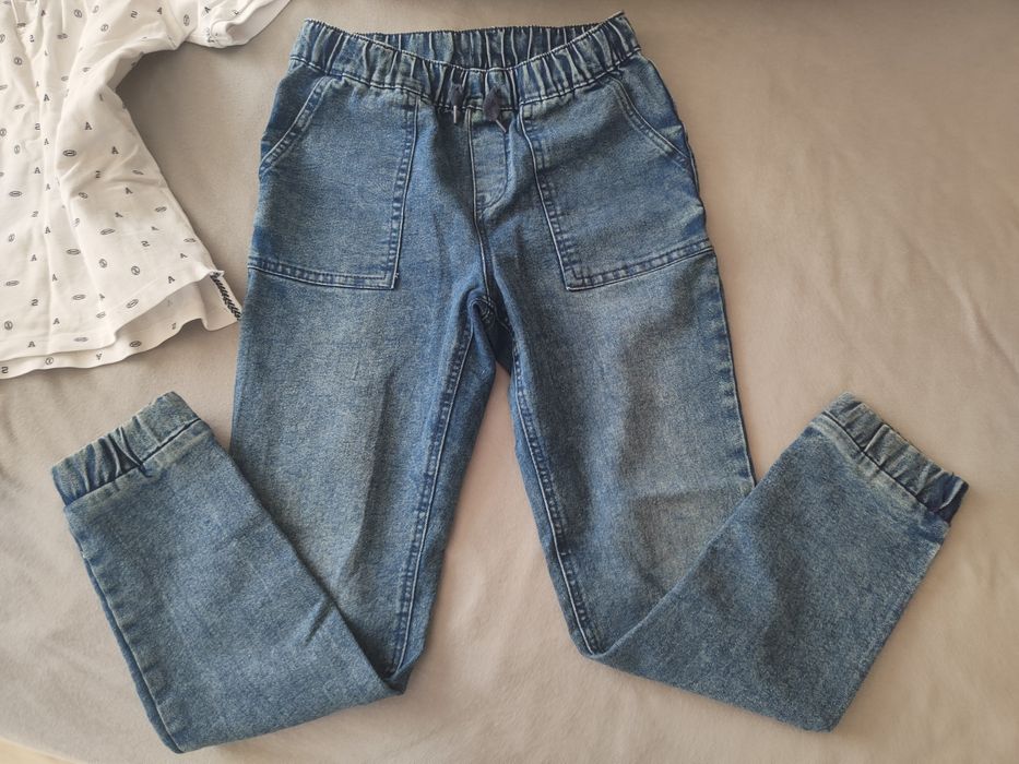 Strój na zakończenie roku szkolnego 152 polo+ jeansy