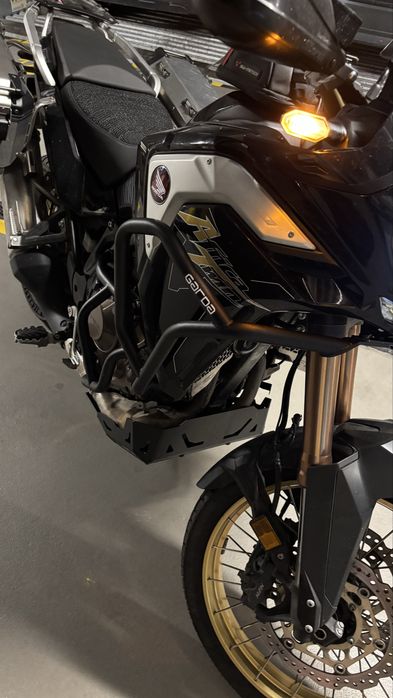 Africa Twin CRF1100 Adv Sport manual z qs z EERA 2020 43kkm Zamiana