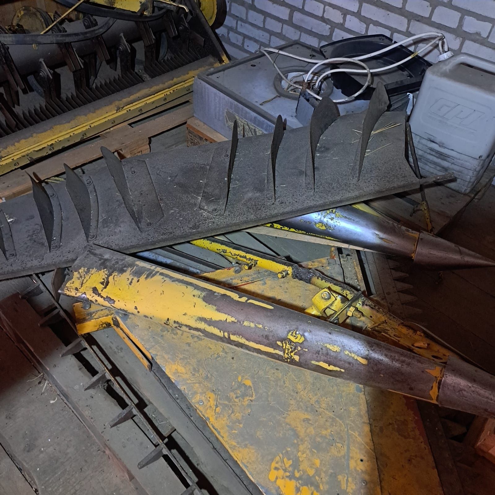 Części do New Holland sieczkarnia i inne