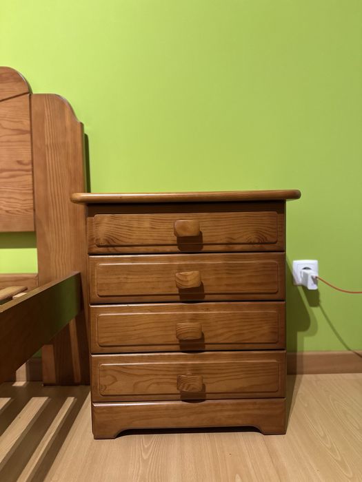 Conjunto Cama + Cabeceira + Cómoda