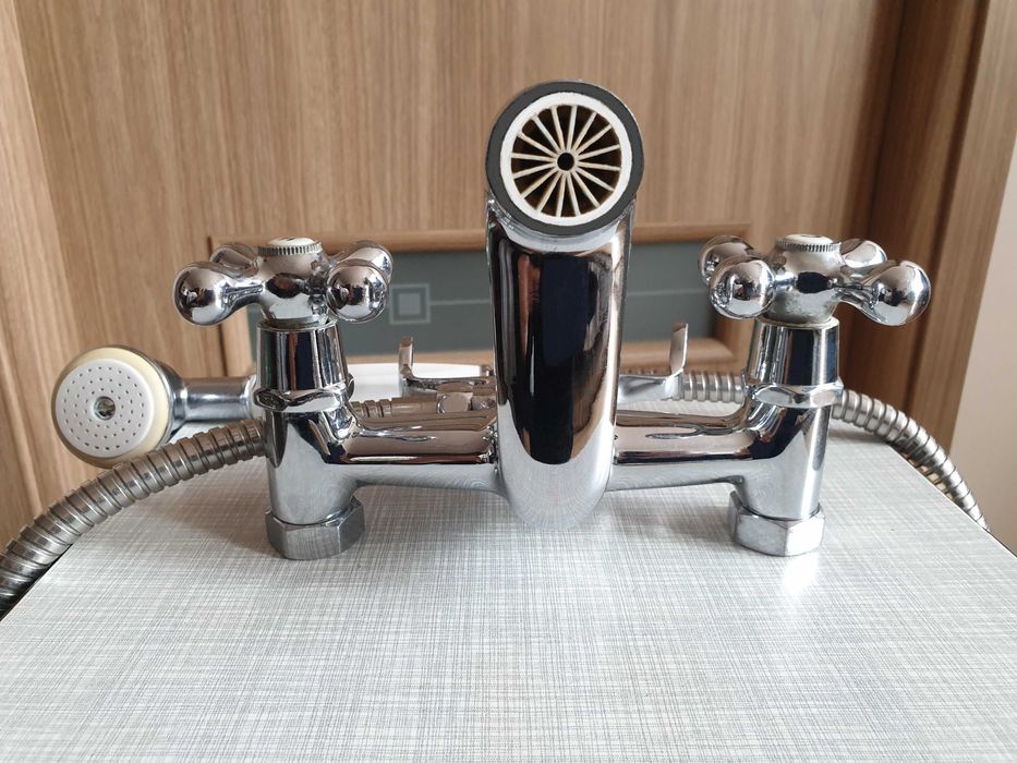 Bateria wannowa Invena Roma chrom z natryskiem