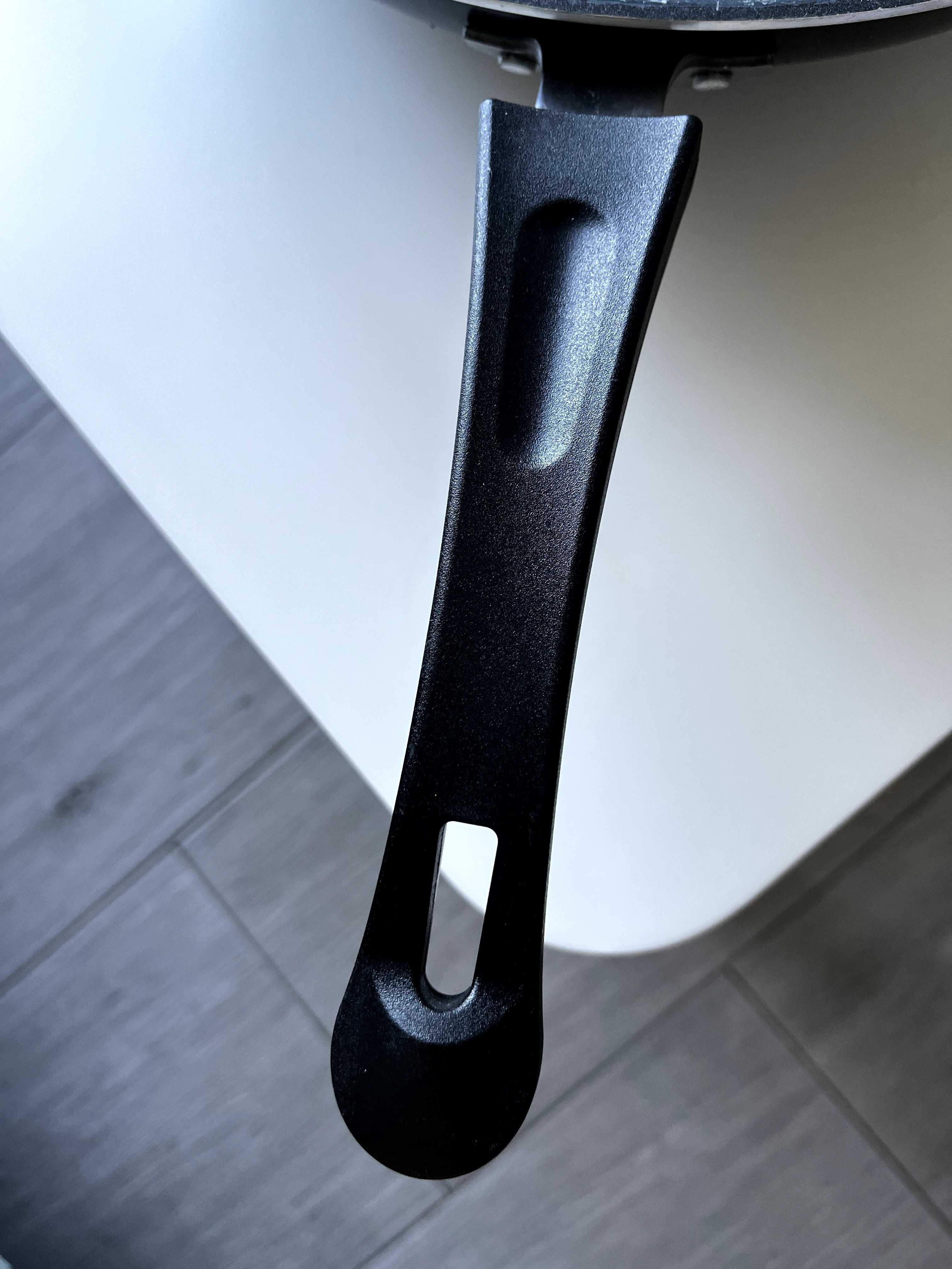 Wok aluminiowy Ikea