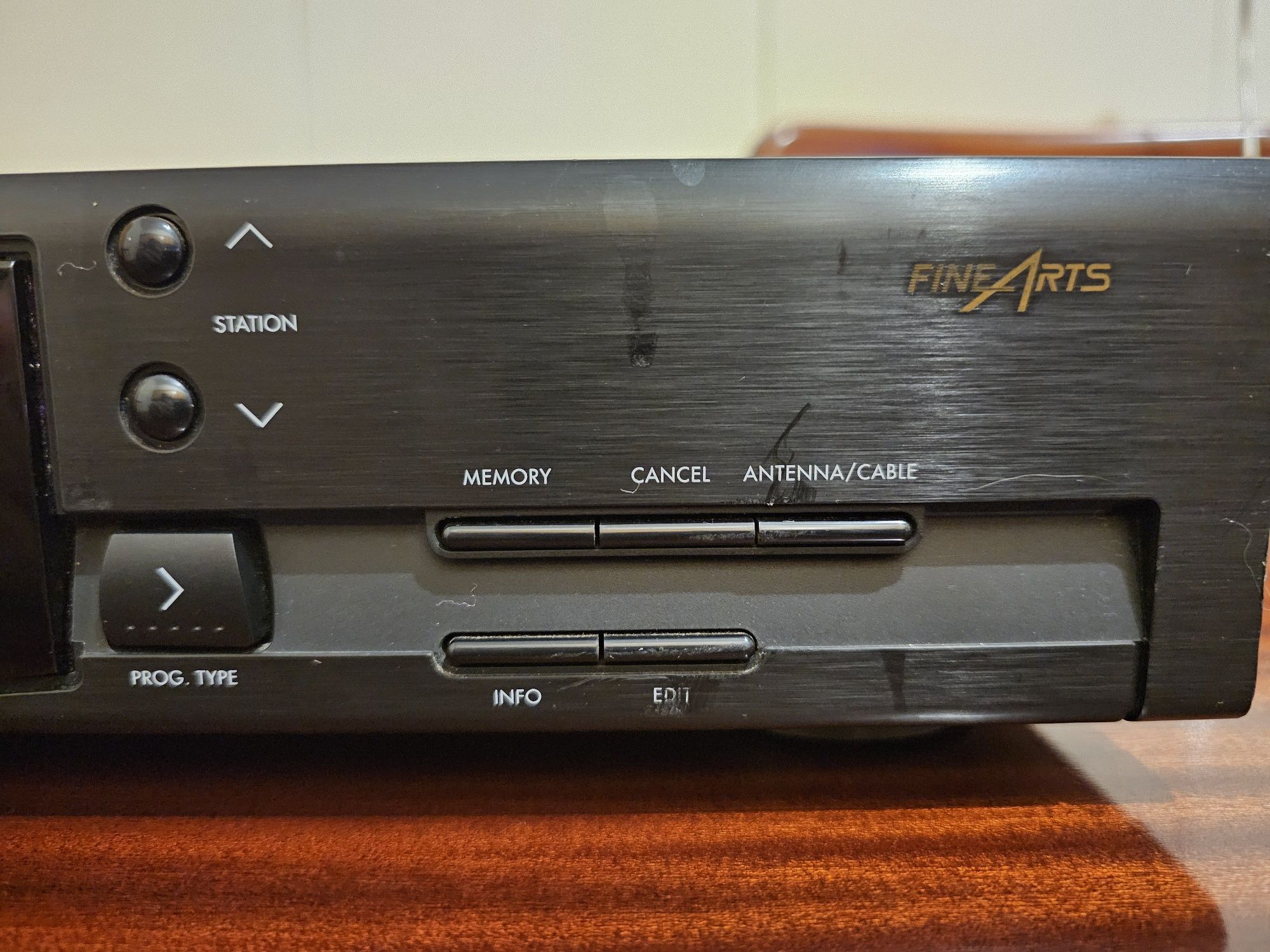 Grundig Tuner T 22 RDS Fine Arts