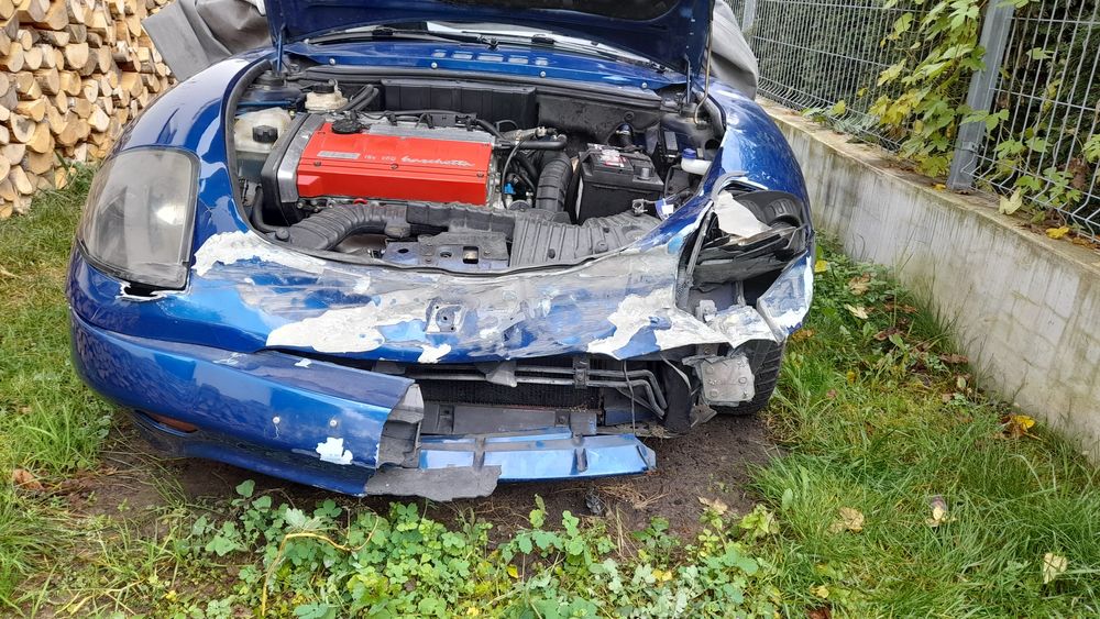 Sprzedam dwa auta fiat barchetta