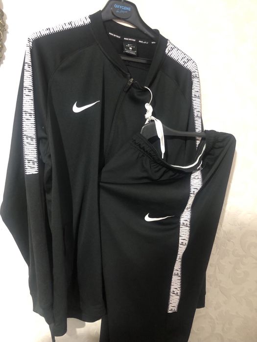 Крутий спортивній  костюм Nike ( XL)