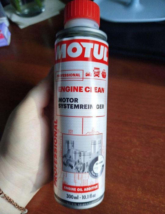 Промивка для двигуна Motul 300ml нове