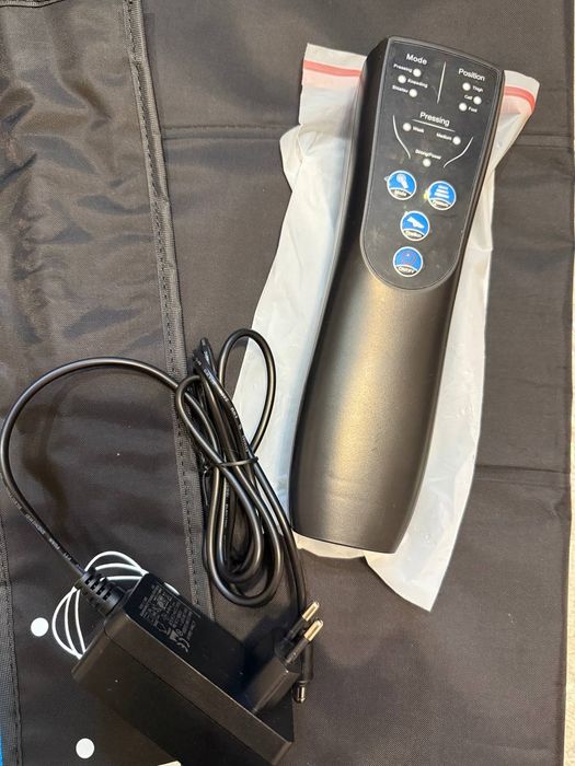 Масажер для пресотерапії і лімфодренажу ніг.