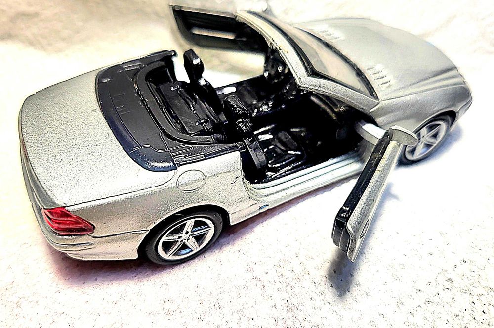 Машинка,метал,статуэтка,фарфор, sharp, Mercedes SL-500