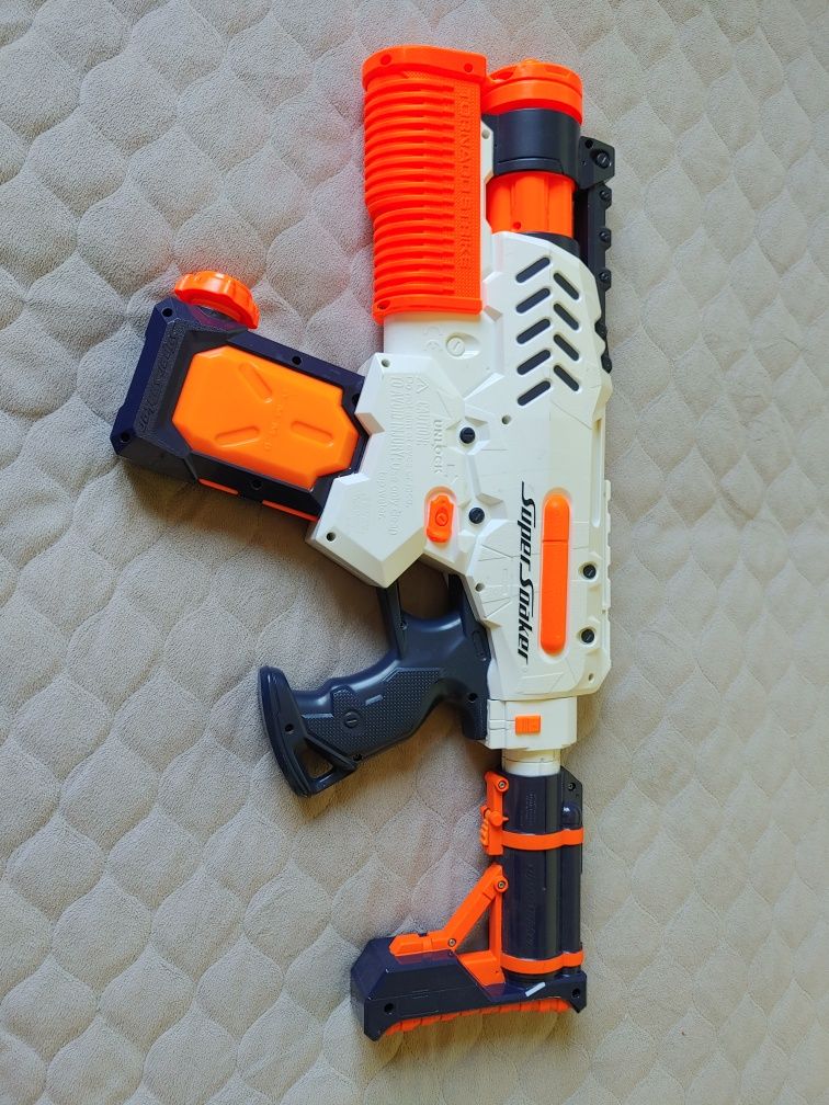 Nerf Super Soaker Tornado Strike