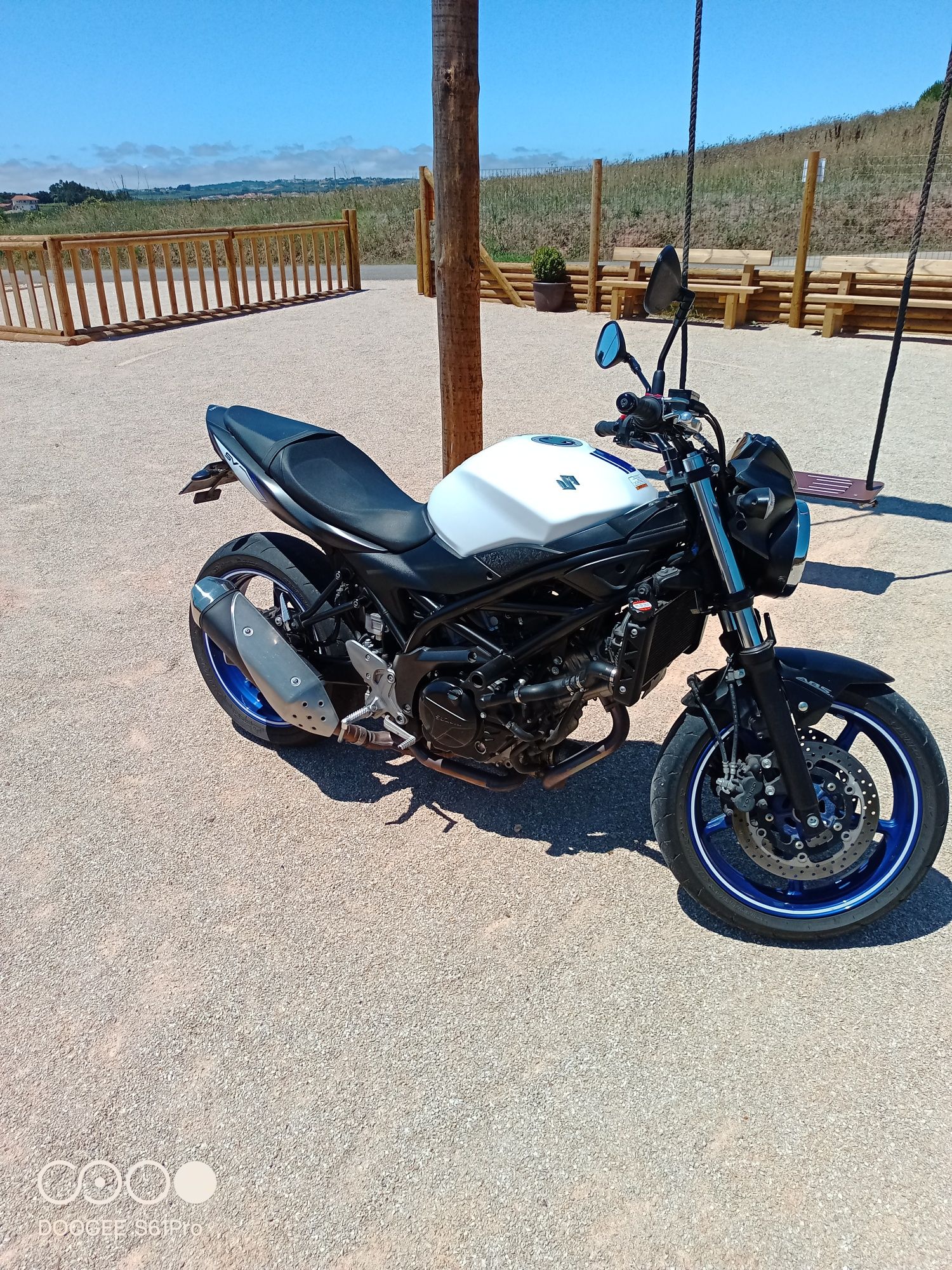 Suzuki SV 650 com 10250km