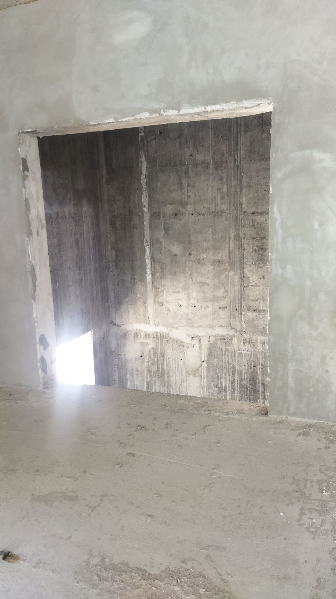Алмазная резка стен Алмазна різка бетону,пройоми Демонтаж під ключ