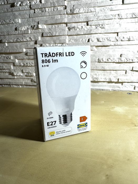 TRÄDFRI Zarówka LED E27 806 lumenów
