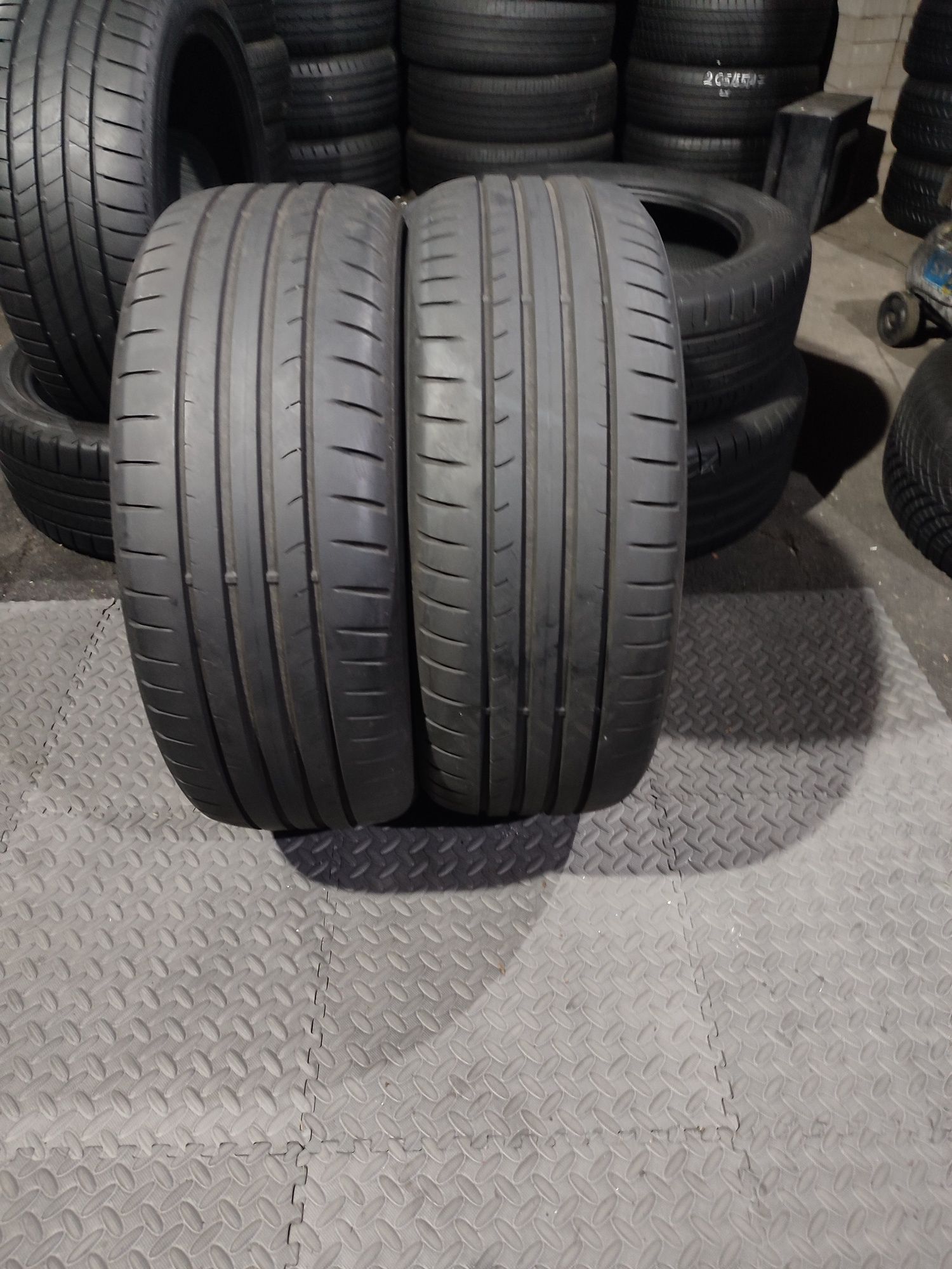 205/55/17 Dunlop Sport bluResponse