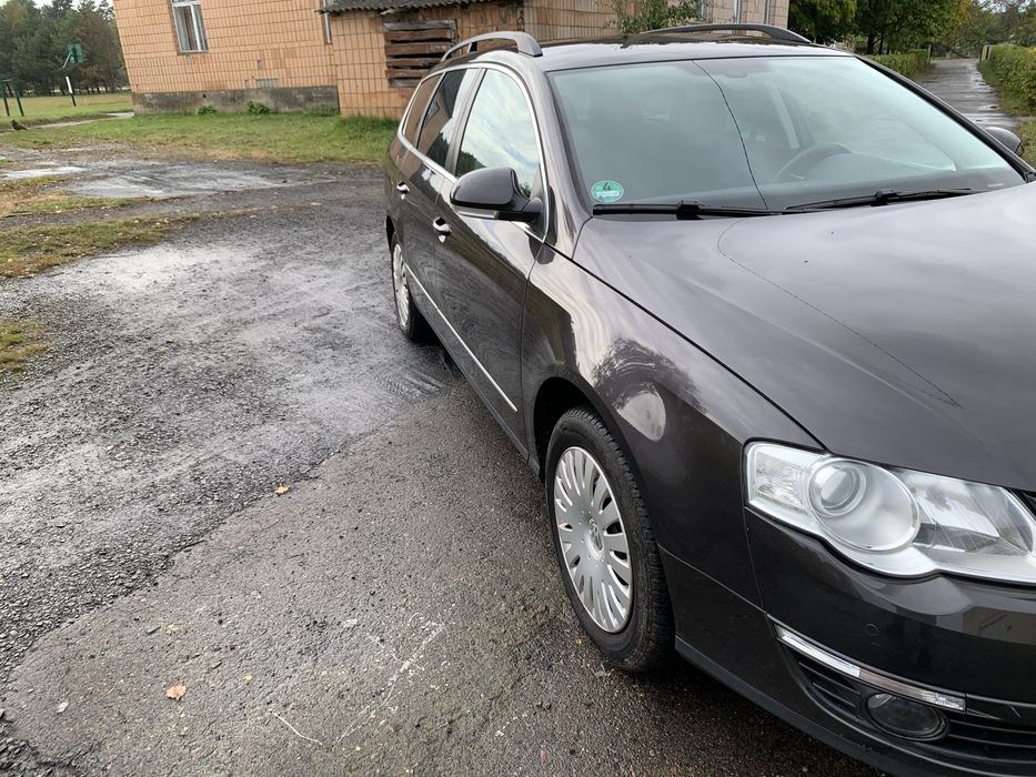 Автомобіль свіжо пригнаний в гарному стані пасат б6 2010рік