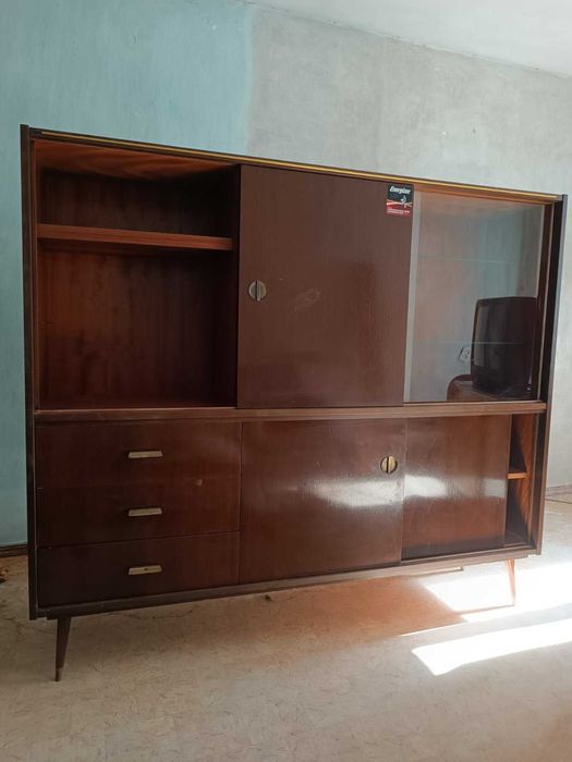 Шафа бу в гарному стані.