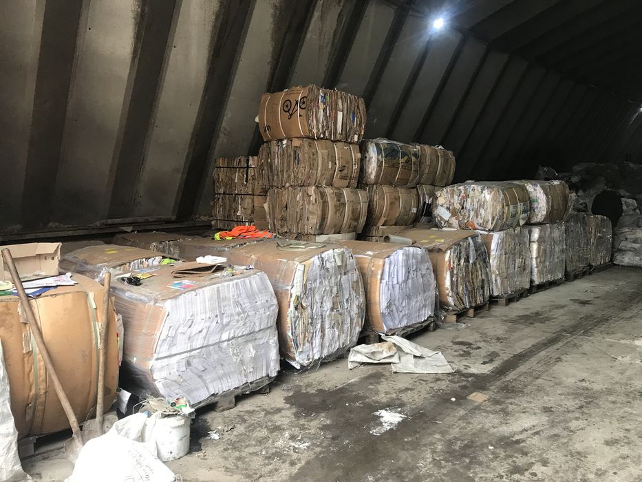 Принимаем макулатуру