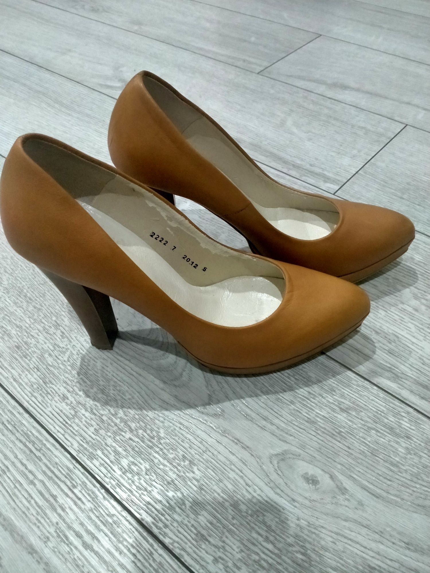 Buty damskie -czołenka
