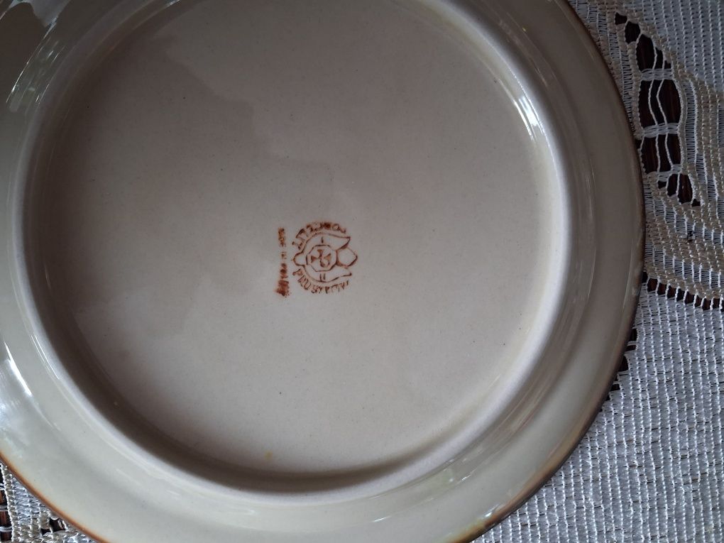 Talerzyki deserowe porcelit  Pruszków  PLUS gratis