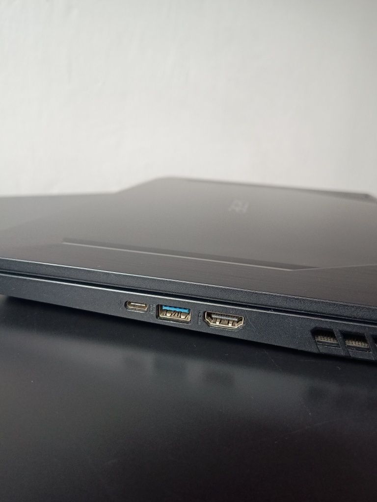 Acer nitro 5 AN515-55 - GTX1650/i5/8GB/SSD475GB, HDD 900GB/IPS