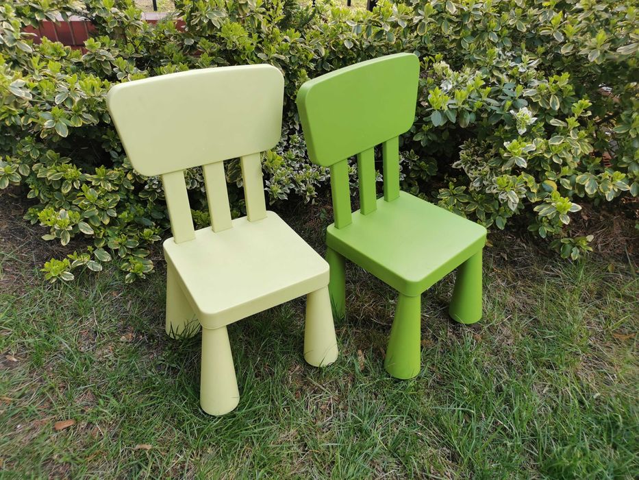 2 Krzesełka Ikea Mammut Zielone na zewnątrz / wewnątrz