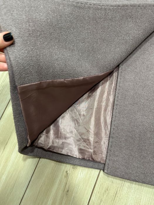 Пальто жіноче класичне  M розмір