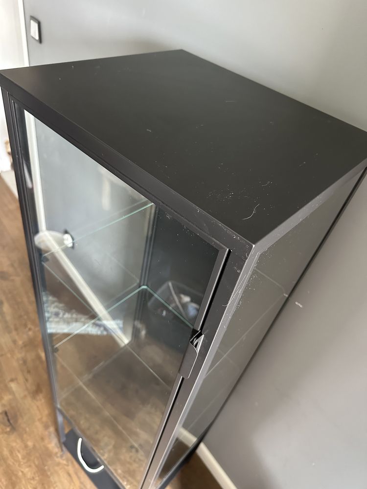 Witryna regał gablotka czarna loft ikea RUDSTA