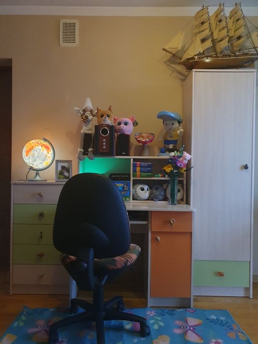 Oddam komplet mebli dziecięcych