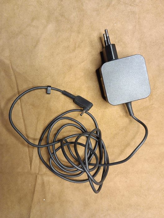 Блок живлення питания зарядне до ноутбука Asus 19V 2.37A (3.0×1.1mm)