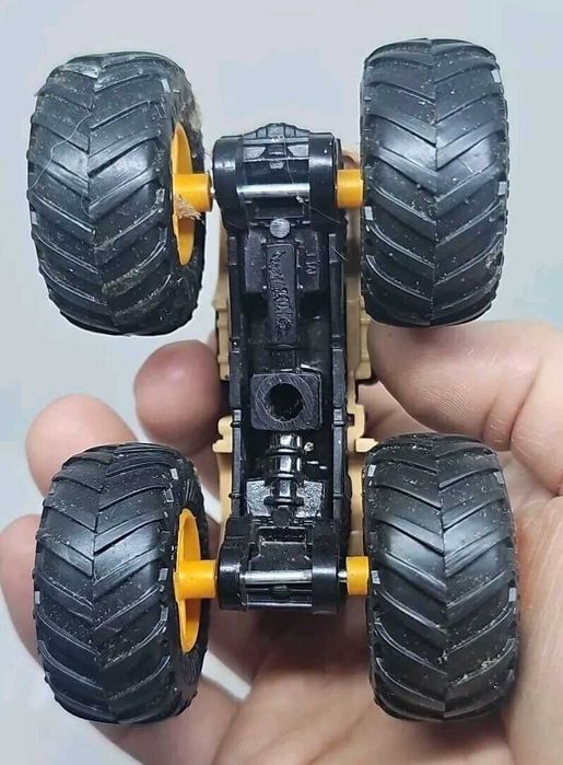 HoT Wheels Monster truck Jurassic World T.REX 1:24