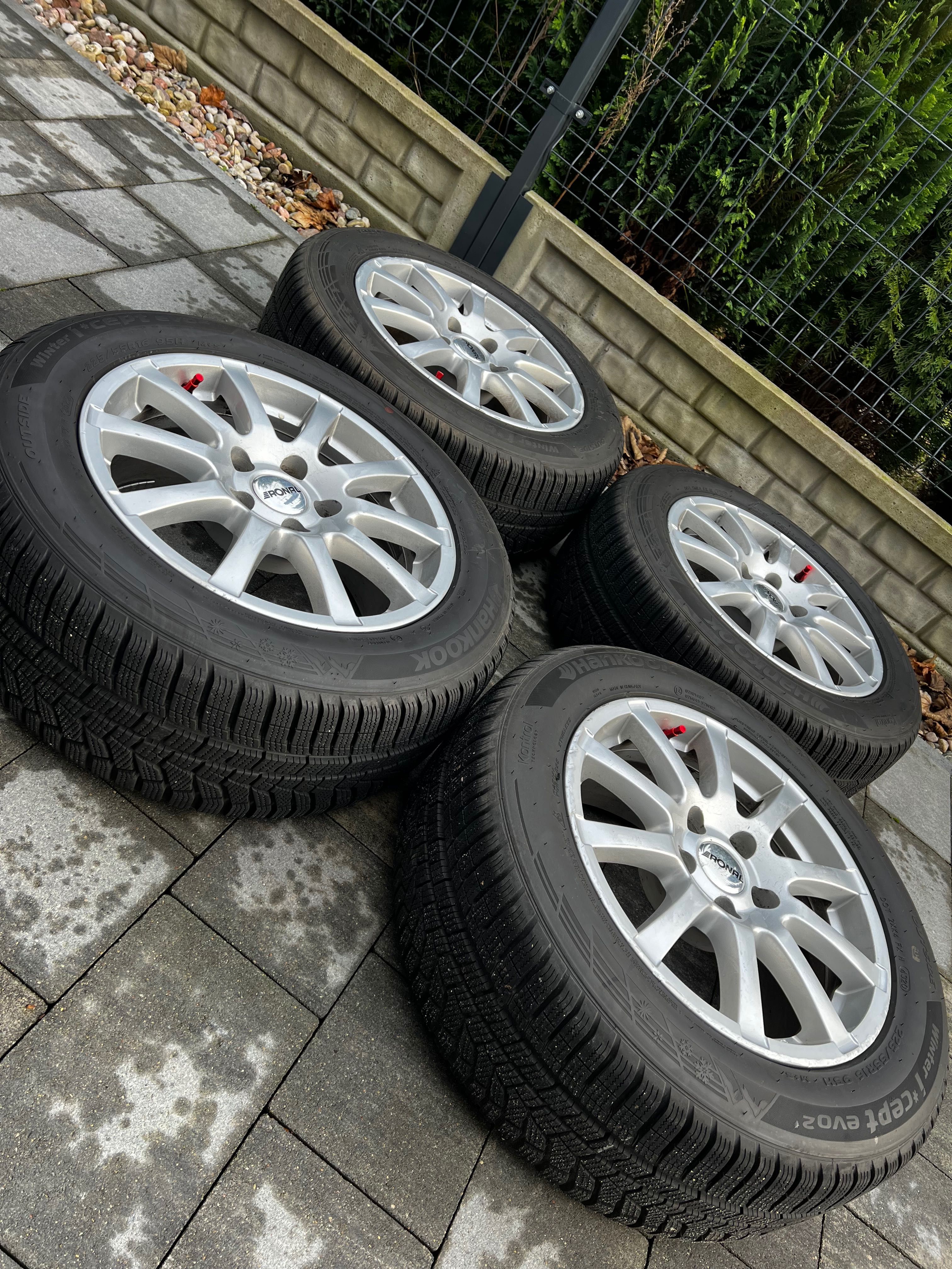 Felgi z oponami zimowymi R16 5x112.
