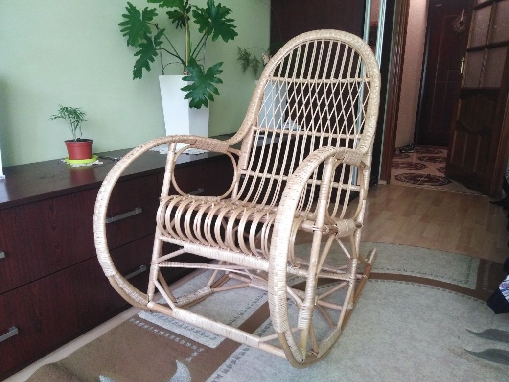 Нове крісло плетене гойдалка, качалка кресло
