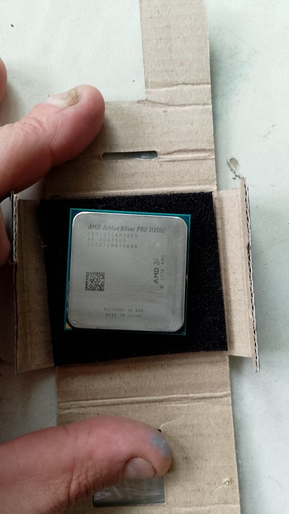 AMD Athlone silver pro 3125 ge