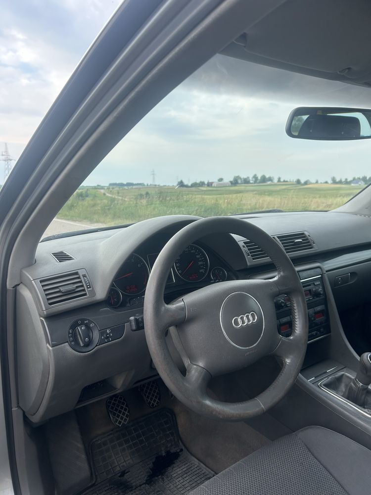 Audi A4 B6 2.0B z gazem 2002r