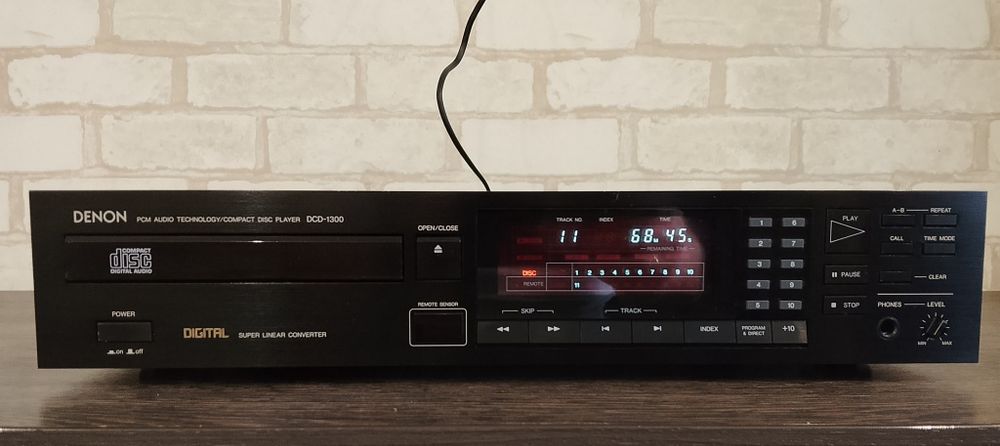 DENON DCD-1300 Compact Disc Player 1985-87