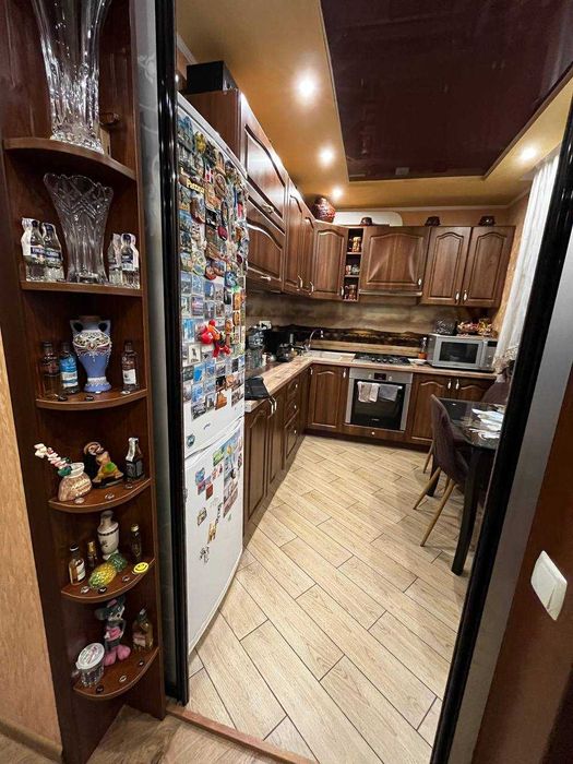 Квартира с ремонтом, ул. Гвардейцев Широнинцев 59, метро Студенческая