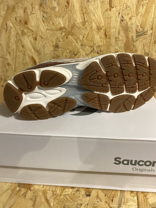 Демисезонные кроссовки Saucony