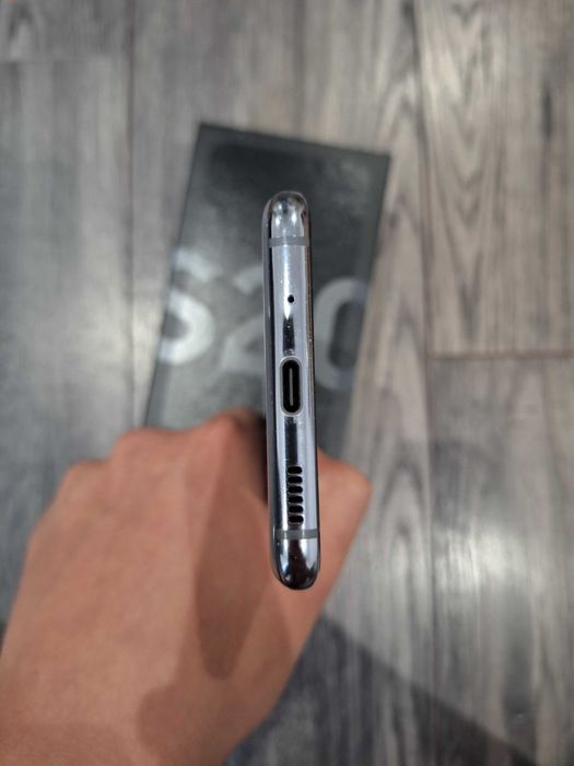 Samsung Galaxy S20 128/8GB