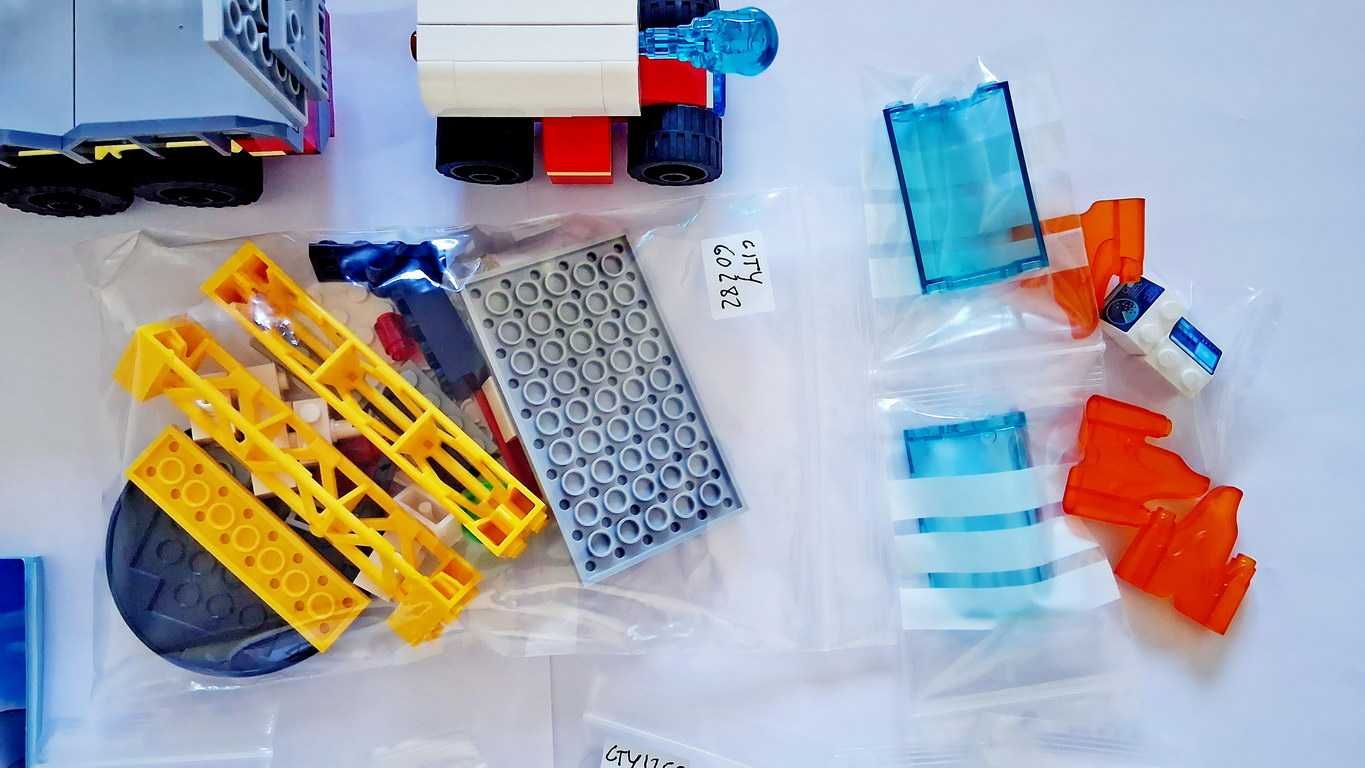 Lego City 60282 Fire Command Unit em peças novas semi montado