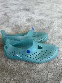 Sapatos nataçao/ piscina