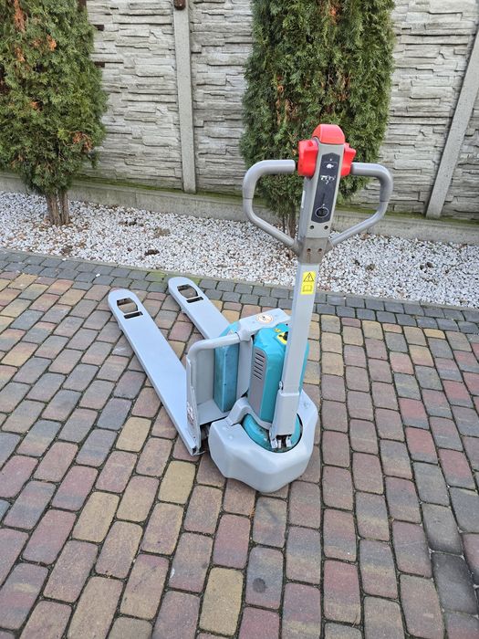 Wózek paletowy elektryczny Jungheinrich PTE 2021r paleciak