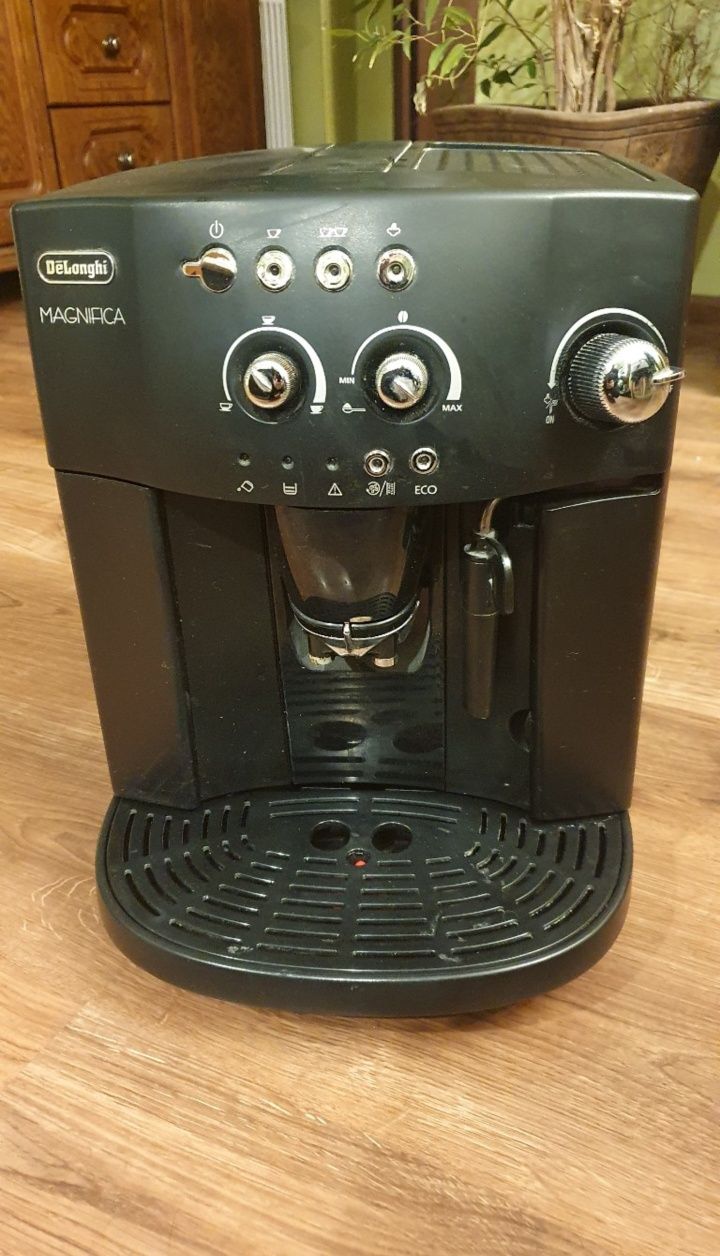 Ekspres Delonghi Magnifica