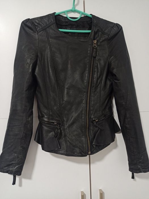 Продам шкіряну курточку косуху, розмір s